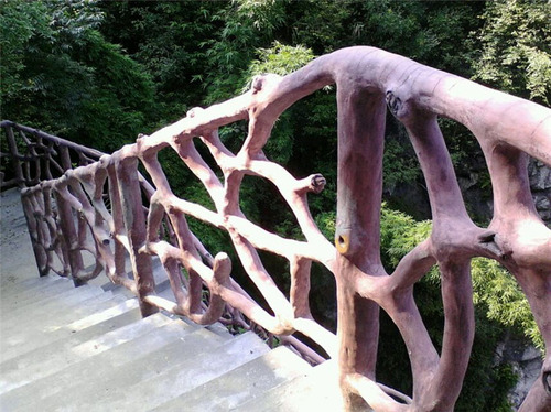 爬山道水泥仿木栏杆